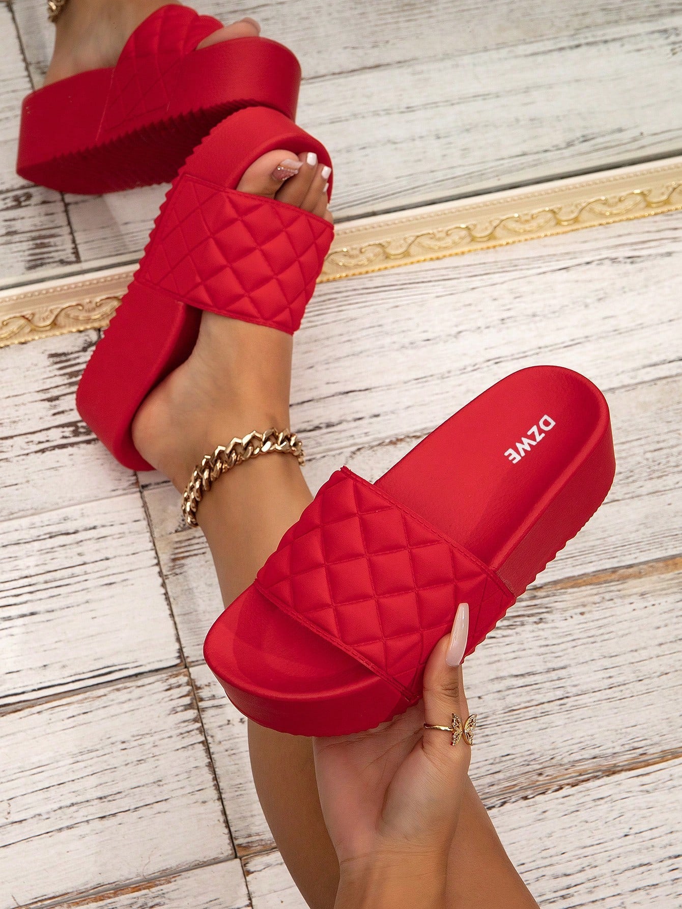 Women Diamond Tread Thick - Soled Height - Increasing Flip - Flops Comfortable Sandals - Gems Ensumbles
